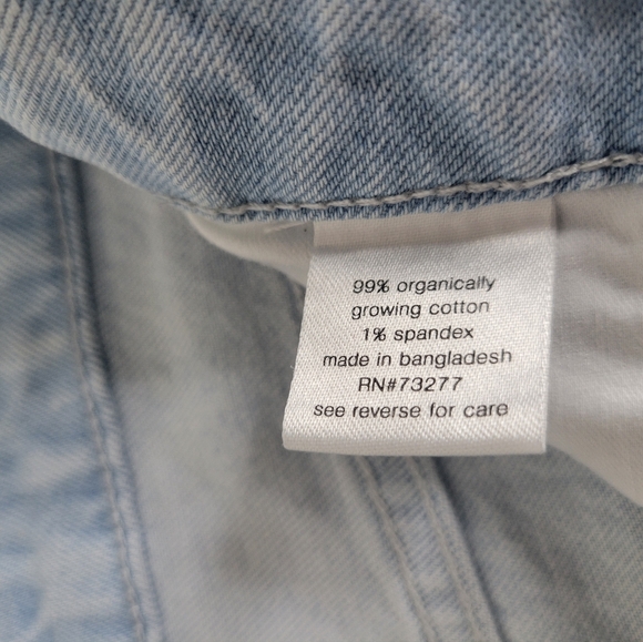 Elizabeth and James Cut Off Shorts Sz 28 Denim Raw Hem Light Wash Organic Cotton - Picture 11 of 15